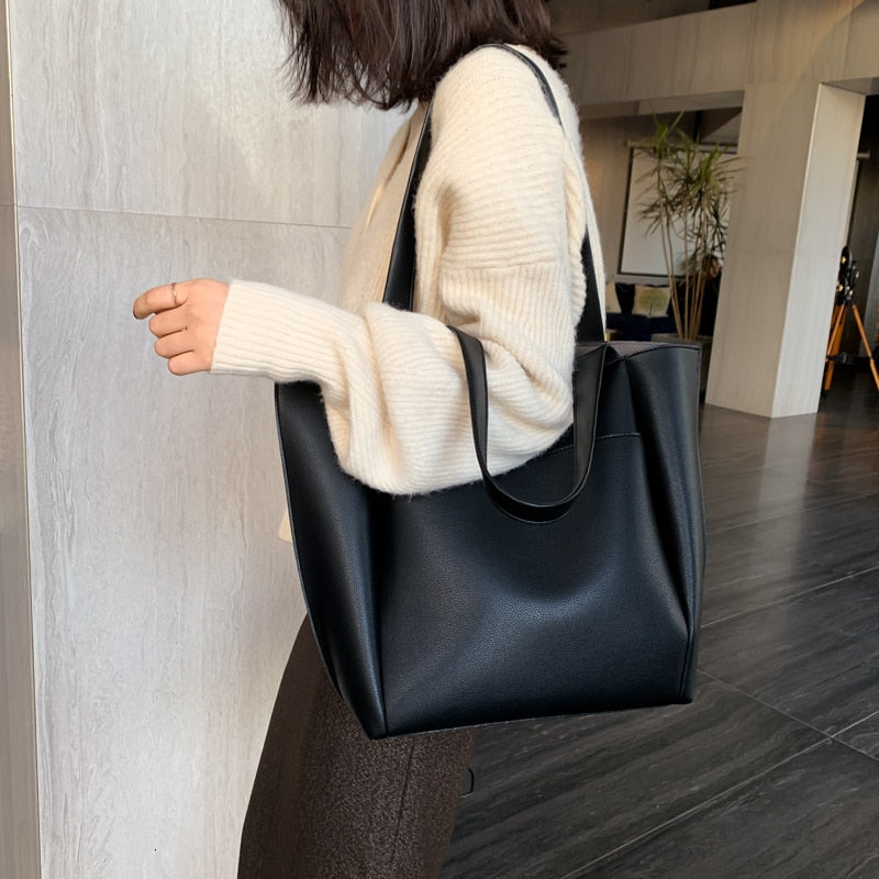 Tote Bag Faux Leather Tapered with Magnetic Closure and Pocket