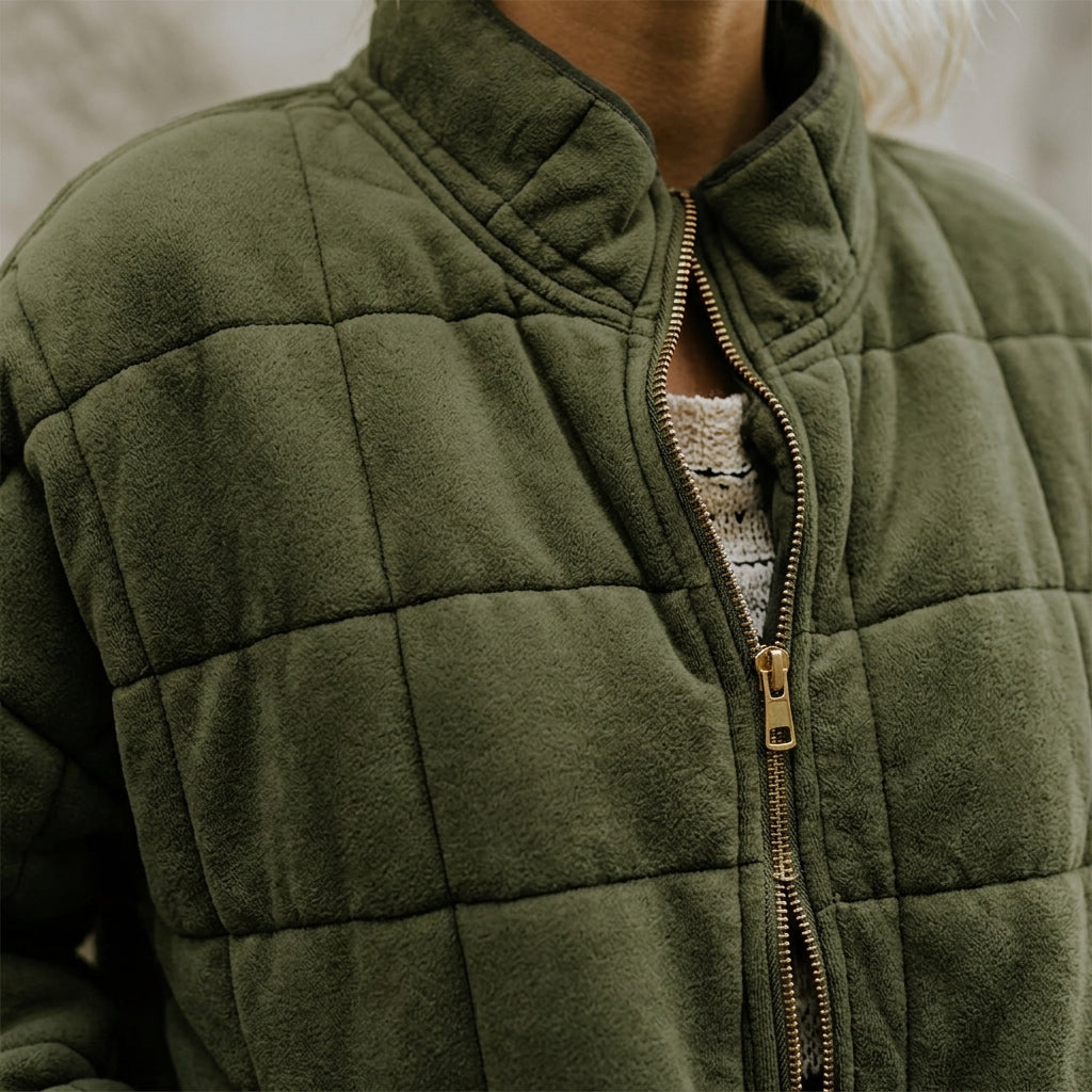 Quilted Jacket Polyester Lightweight Insulated with Easy Layering Fit