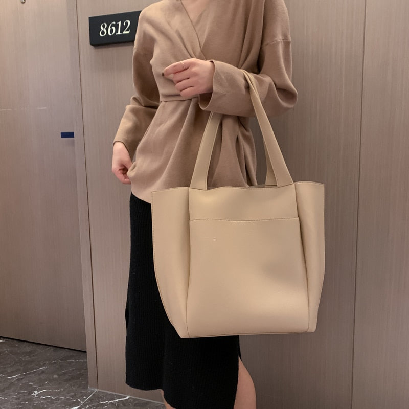 Tote Bag Faux Leather Tapered with Magnetic Closure and Pocket