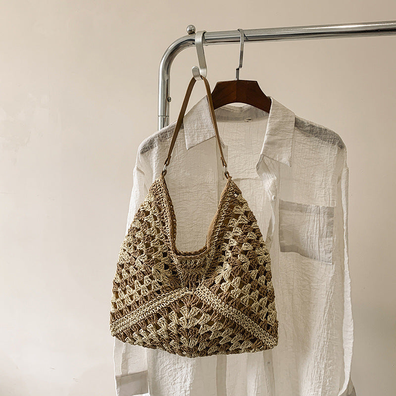 Tote Bag Straw with Faux Leather Details and Magnetic Snap