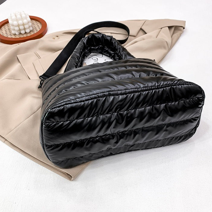 Cotton and nylon tote bag with zip top and removable strap