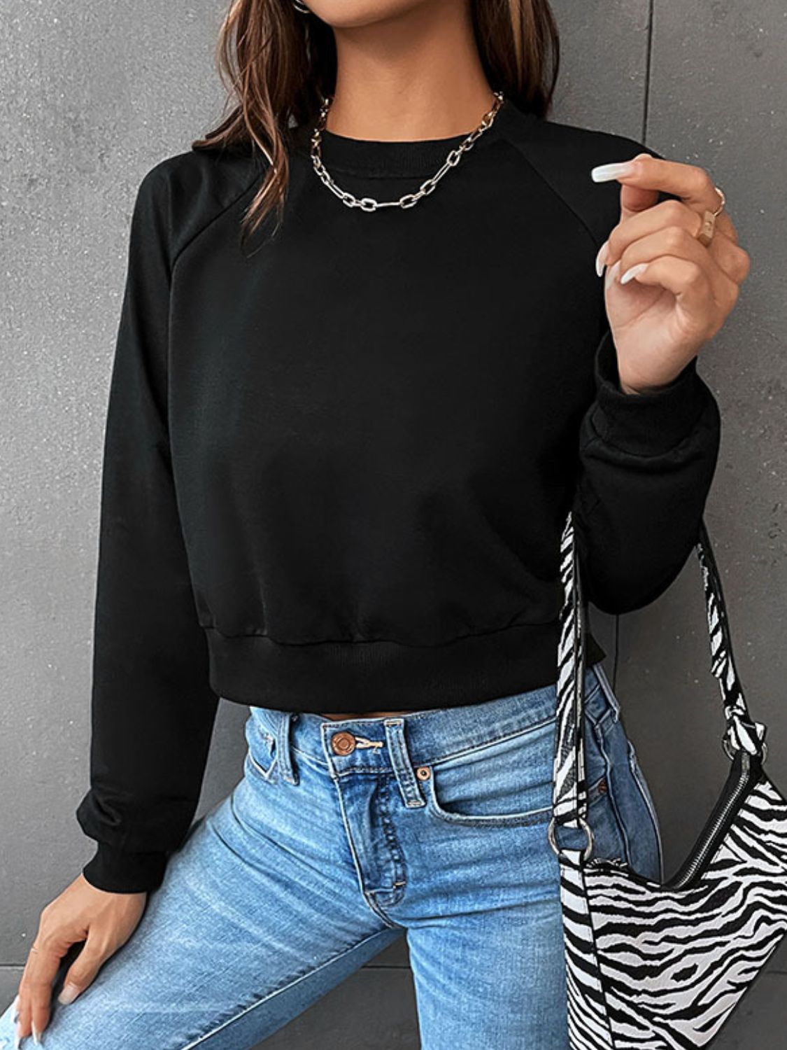 Cropped Raglan Sweatshirt