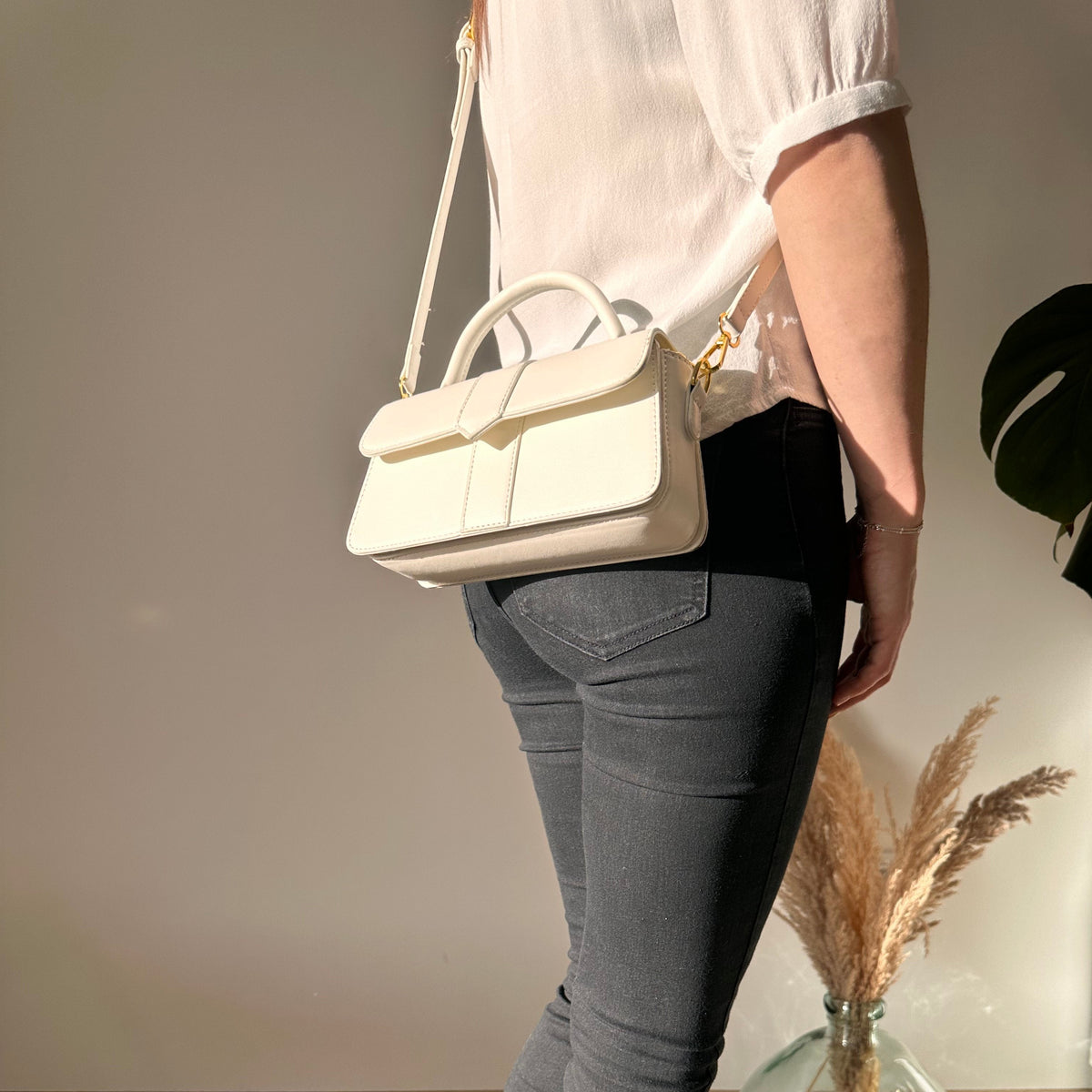 Top Handle Bag Faux Leather with Metal Clasp and Strap