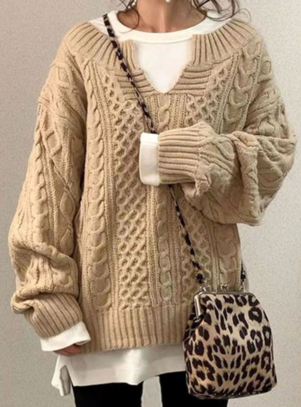 Oversized Cable V-Neck Jumper
