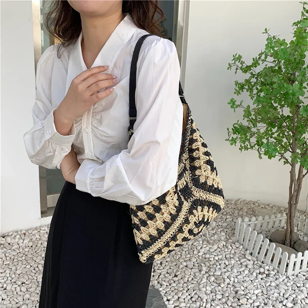 Tote Bag Straw with Faux Leather Details and Magnetic Snap