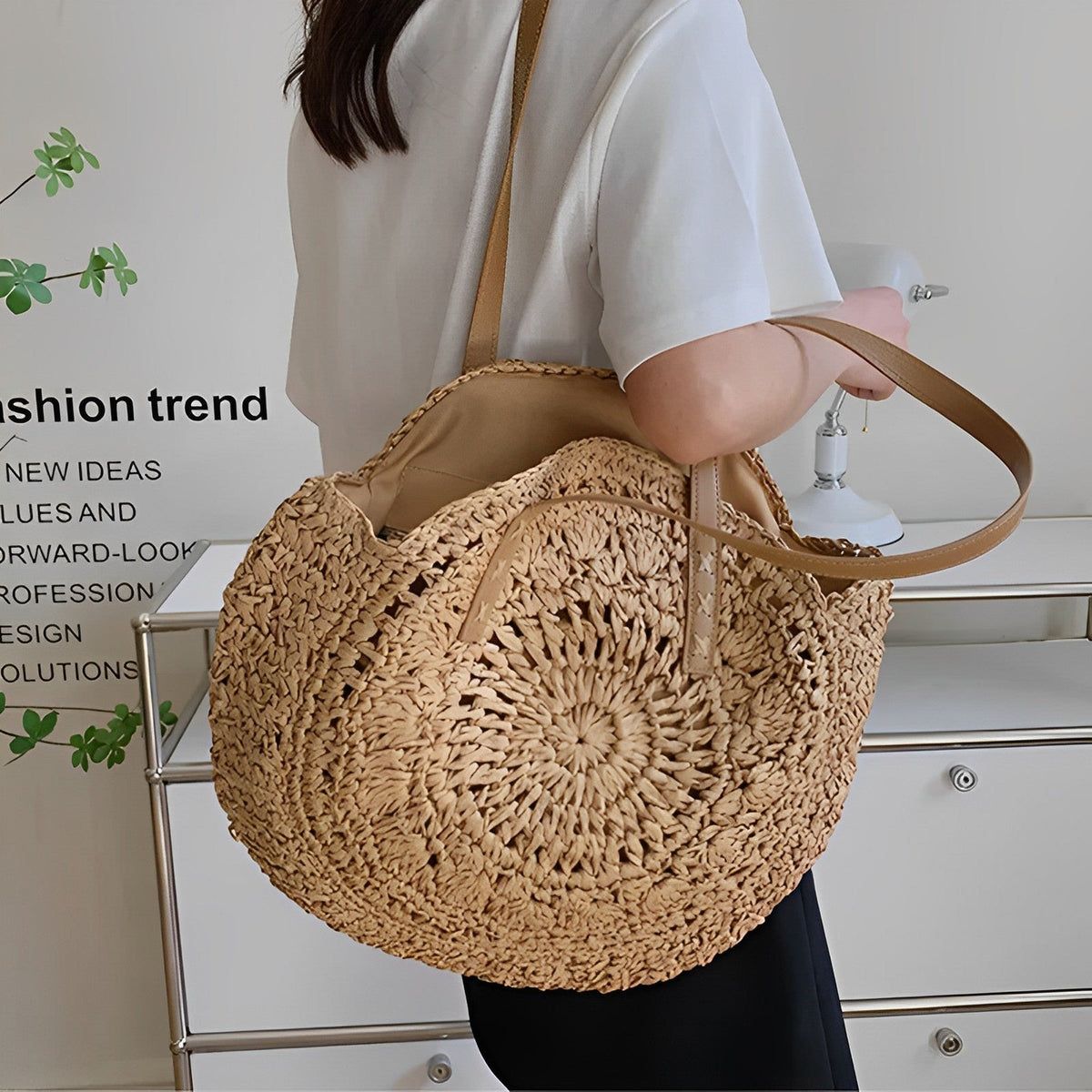 Tote Bag Straw with Faux Leather Finishes and Zip Closure