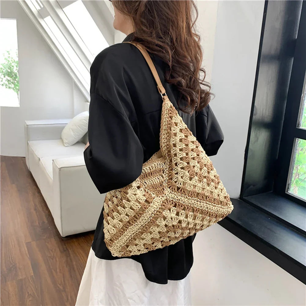 Tote Bag Straw with Faux Leather Details and Magnetic Snap