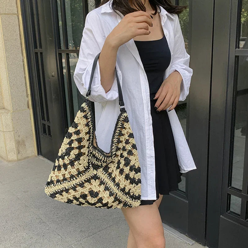 Tote Bag Straw with Faux Leather Details and Magnetic Snap