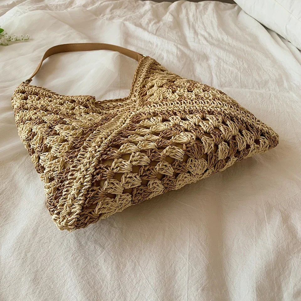 Tote Bag Straw with Faux Leather Details and Magnetic Snap