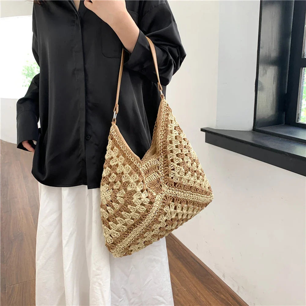 Tote Bag Straw with Faux Leather Details and Magnetic Snap