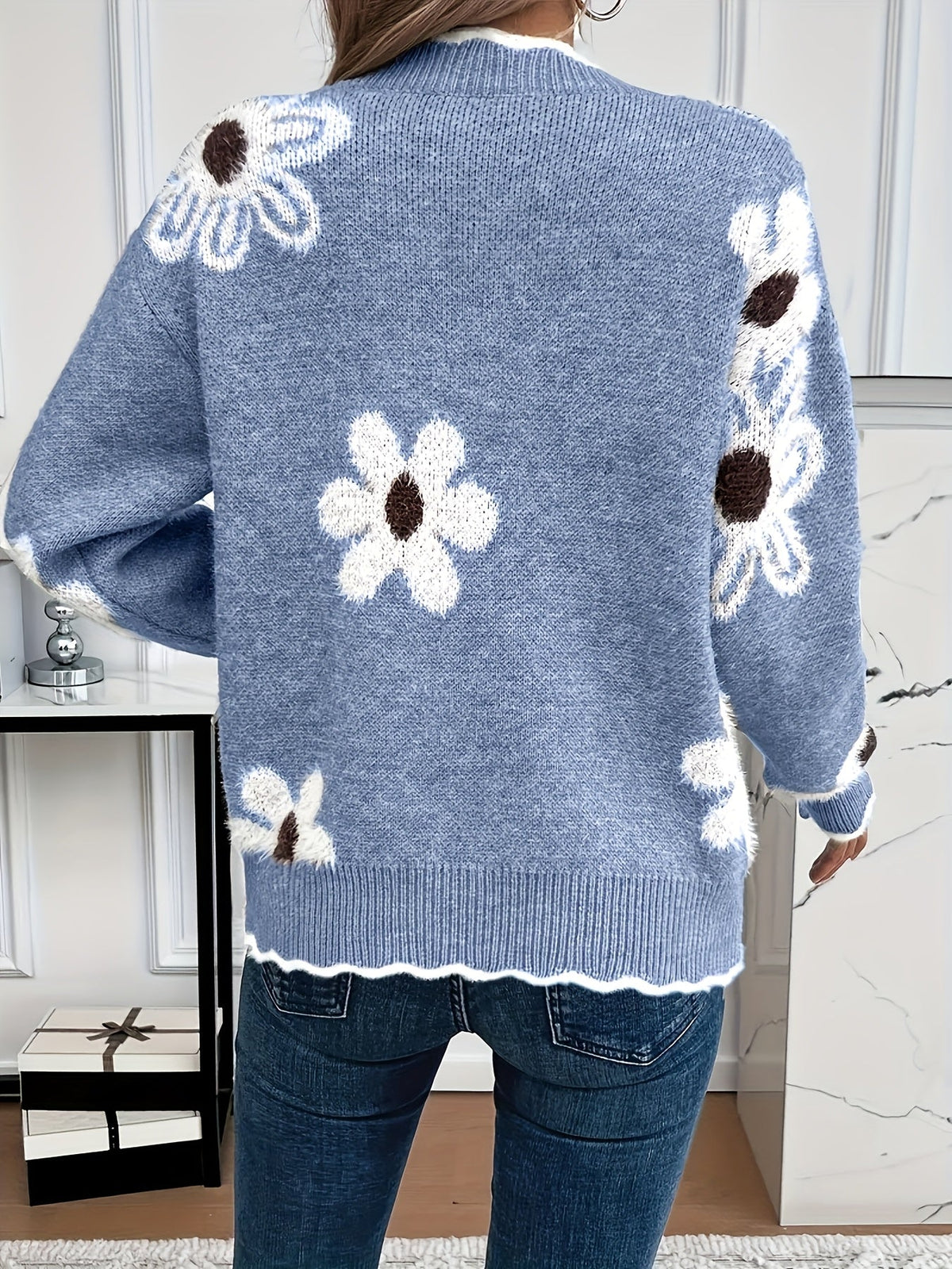Daisy Scallop Trim Jumper