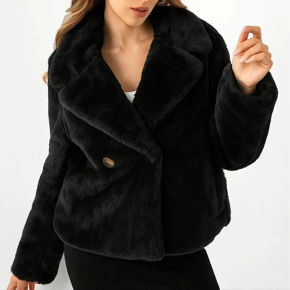 Jacket Faux Fur Double-Breasted with Sharp Lapels and Straight Hem