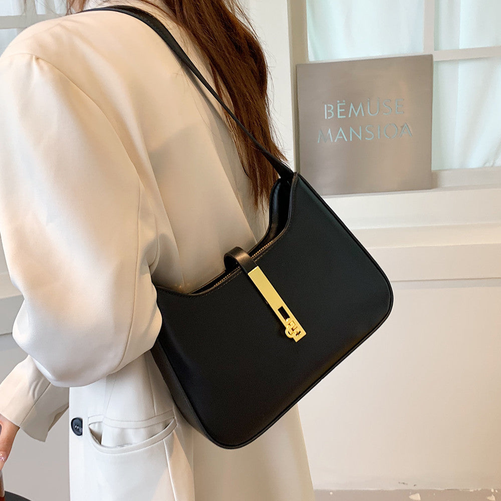 Shoulder Bag Faux Leather with Zip and Half-Chain Strap