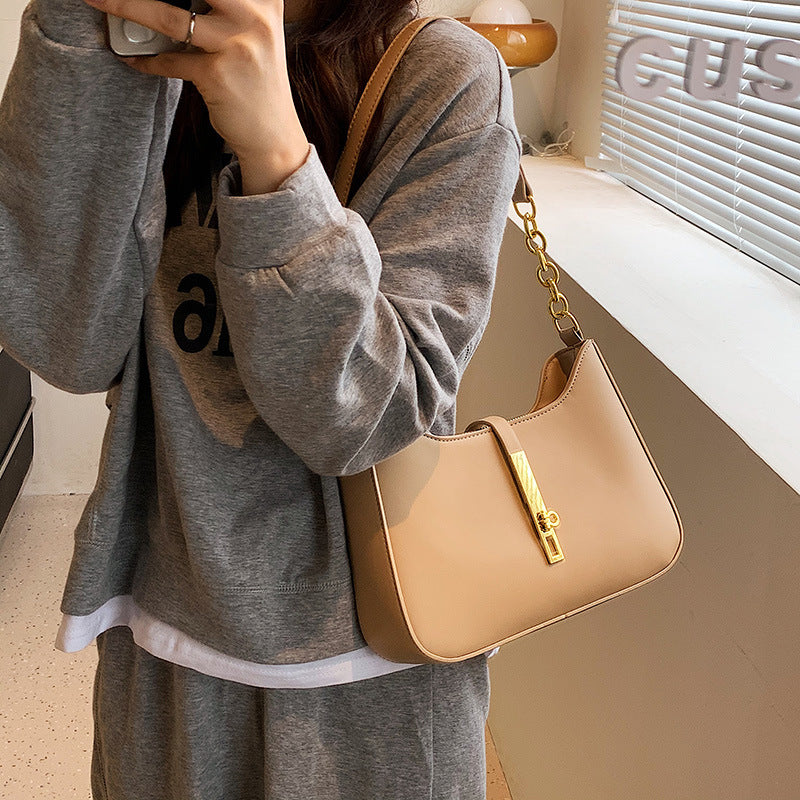 Shoulder Bag Faux Leather with Zip and Half-Chain Strap