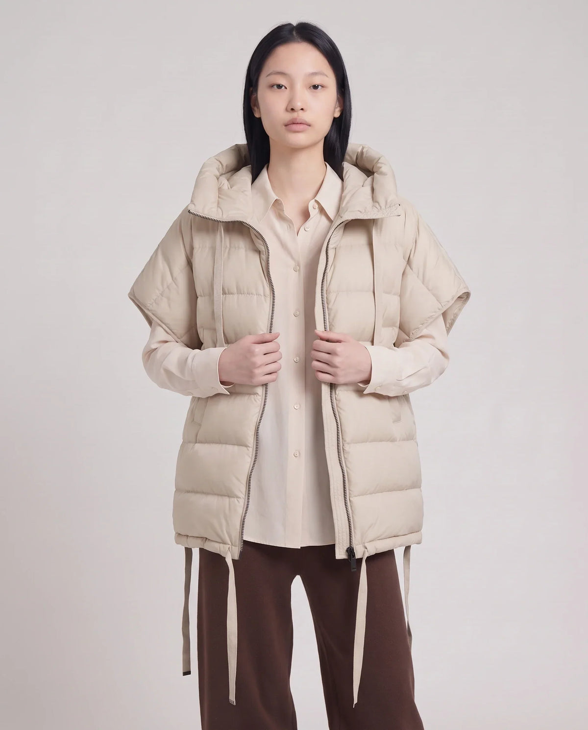 Sleeveless Puffer Cape Gilet with Hood
