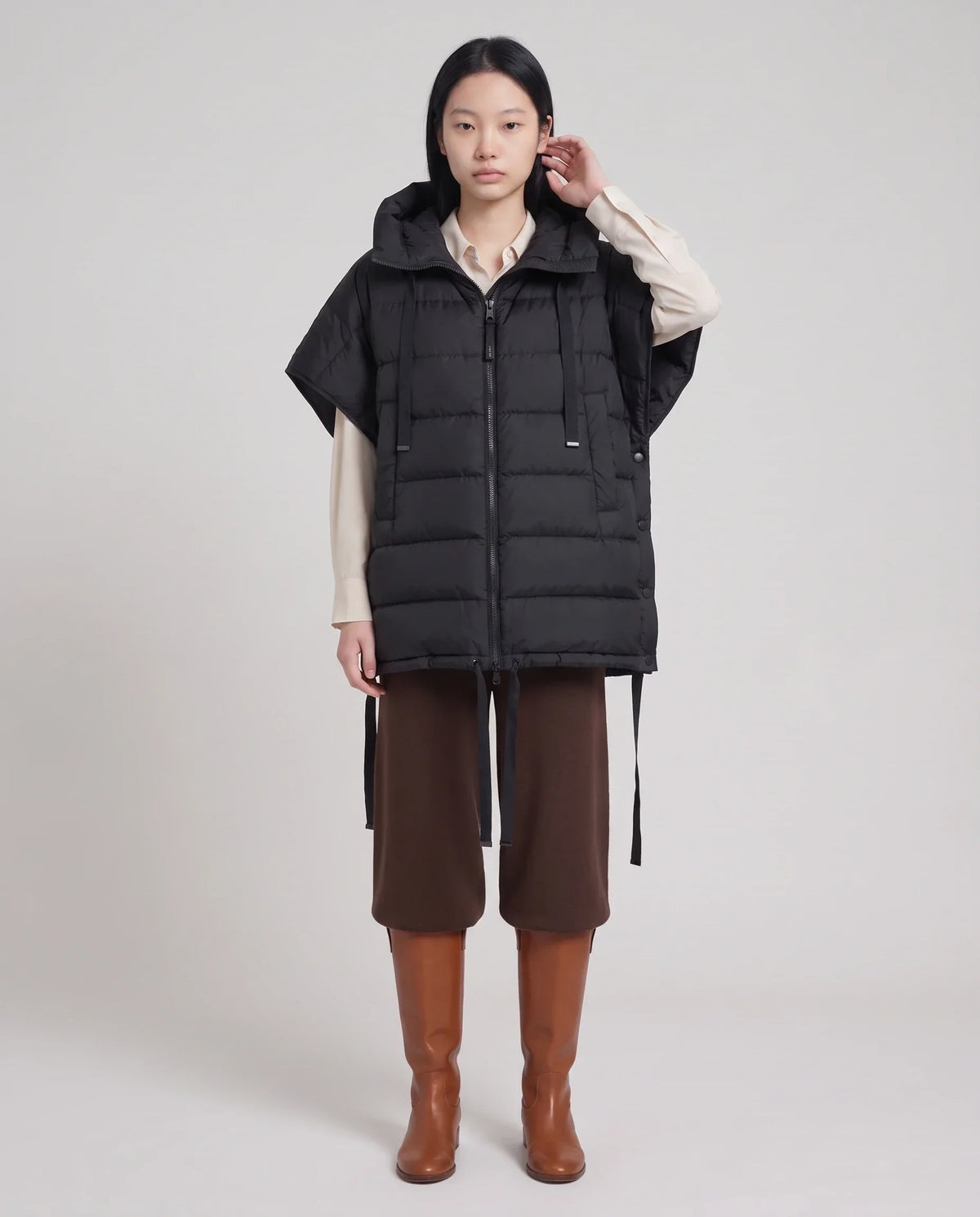 Sleeveless Puffer Cape Gilet with Hood