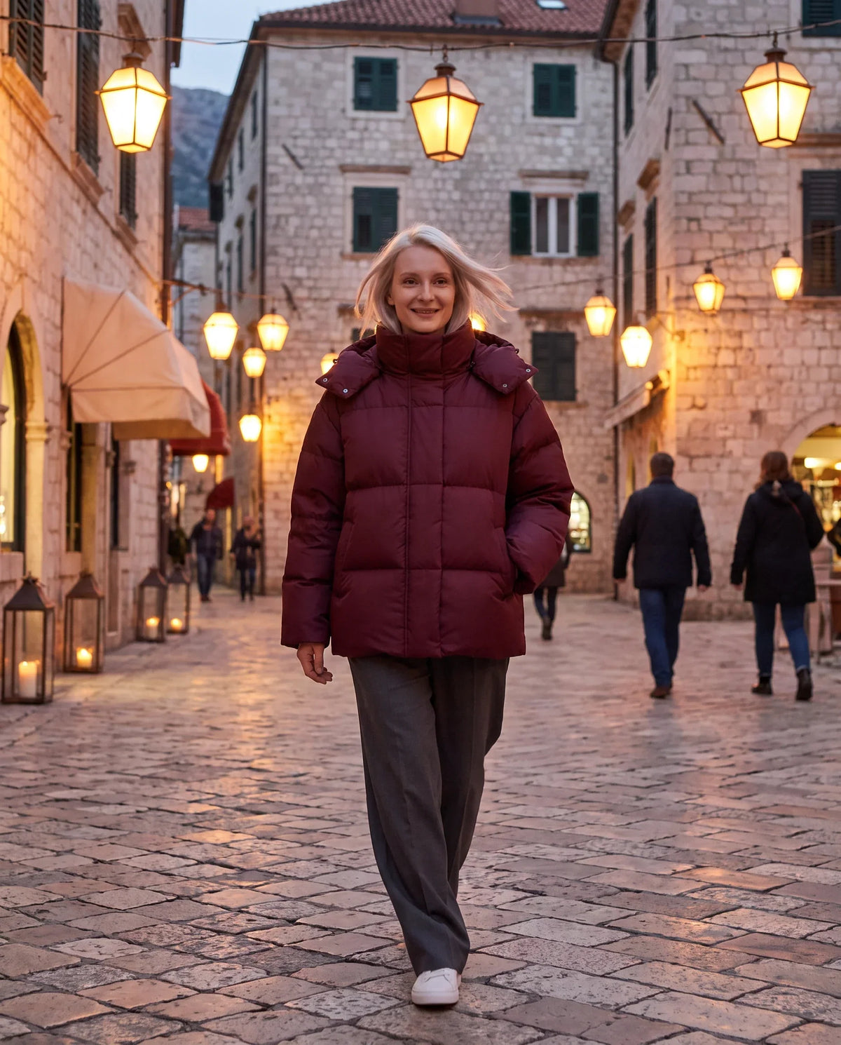 Oversized Puffer Jacket with High Collar and Detachable Hood
