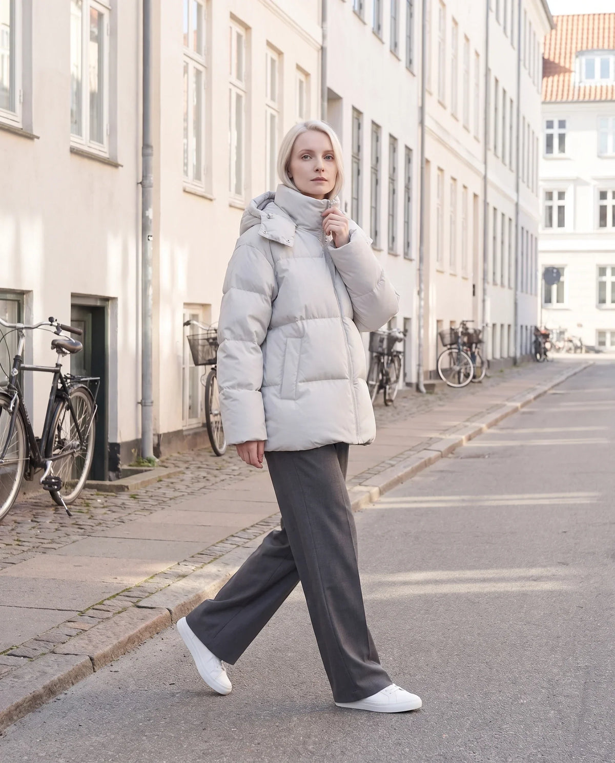 Oversized Puffer Jacket with High Collar and Detachable Hood