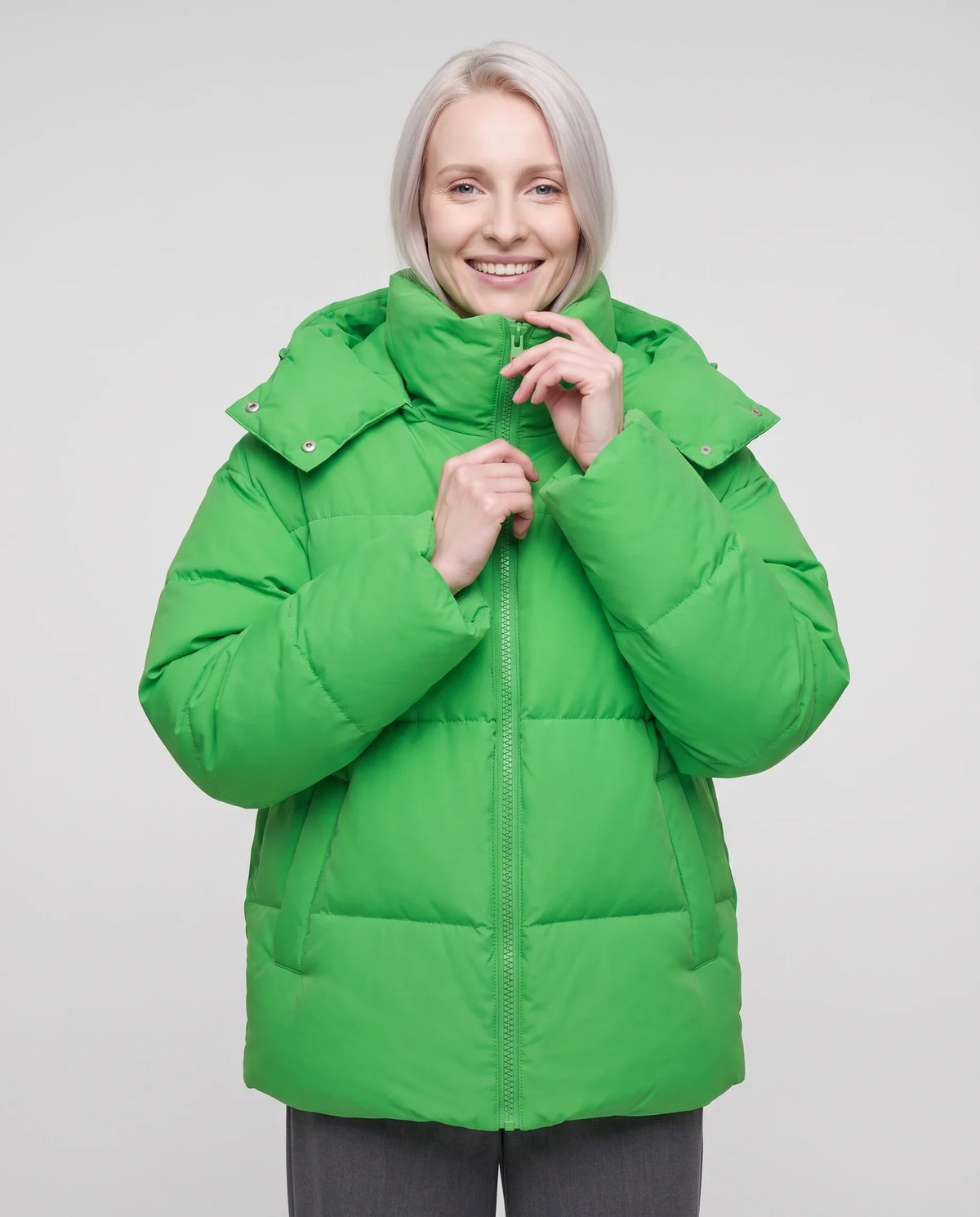 Oversized Puffer Jacket with High Collar and Detachable Hood