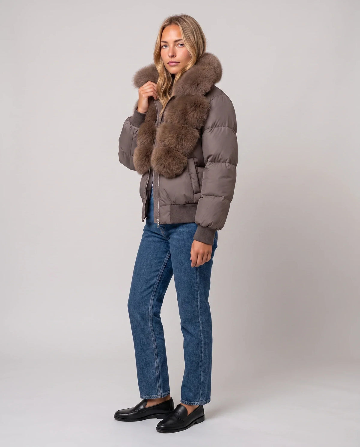 Short Puffer Jacket with Wide Faux Fur Collar