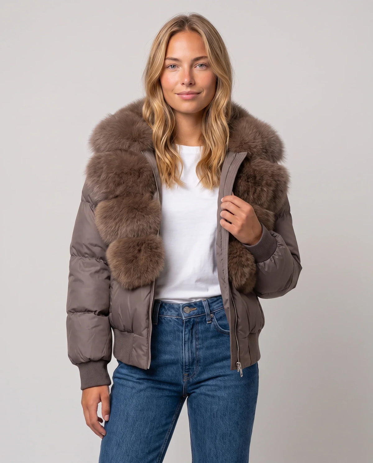 Short Puffer Jacket with Wide Faux Fur Collar