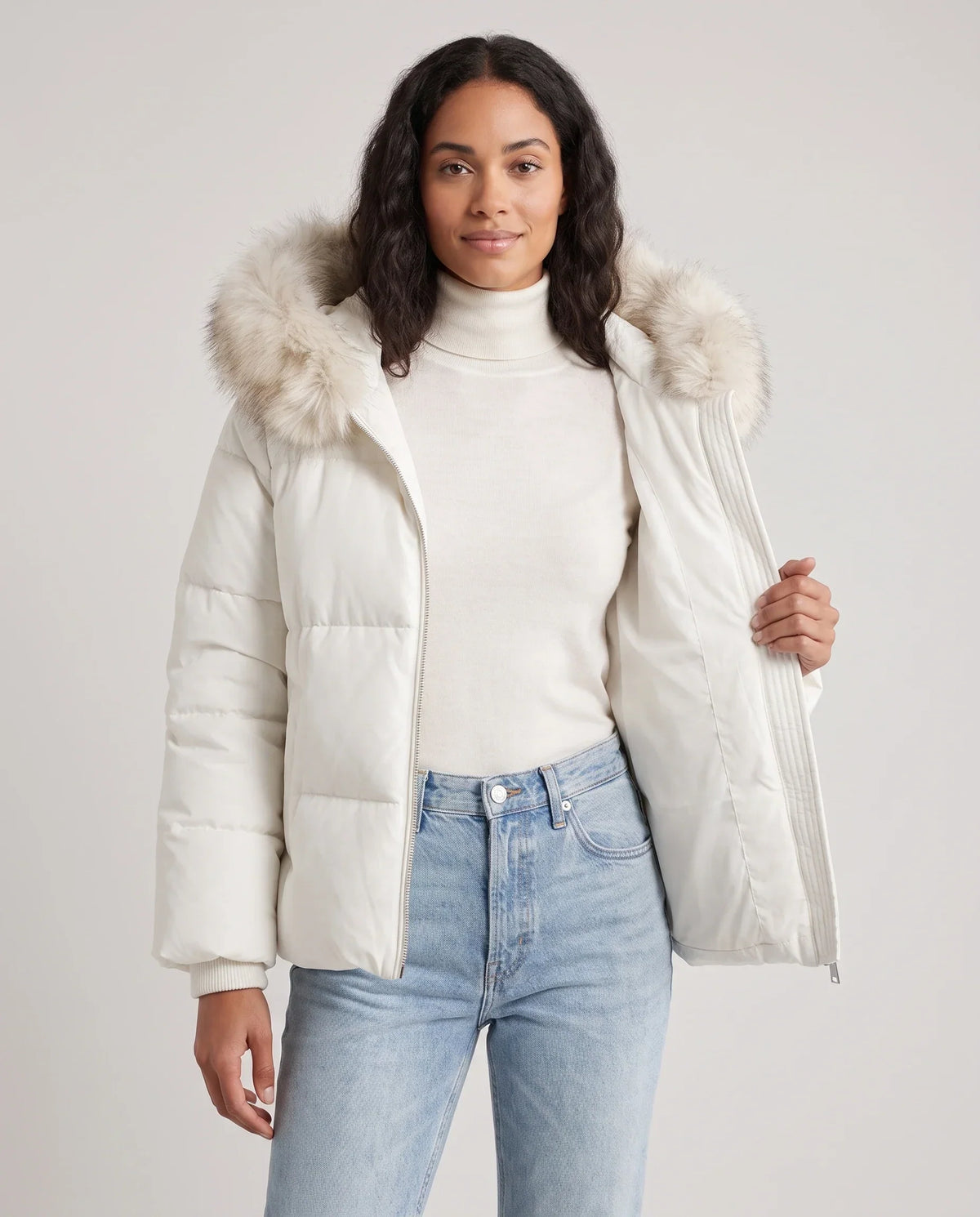 Short Oversized Puffer Jacket with Faux Fur Hood