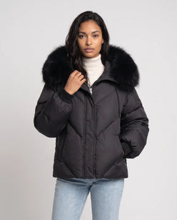 Short Oversized Puffer Jacket with Faux Fur Hood