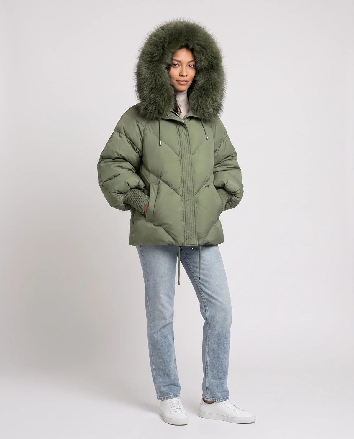 Short Oversized Puffer Jacket with Faux Fur Hood