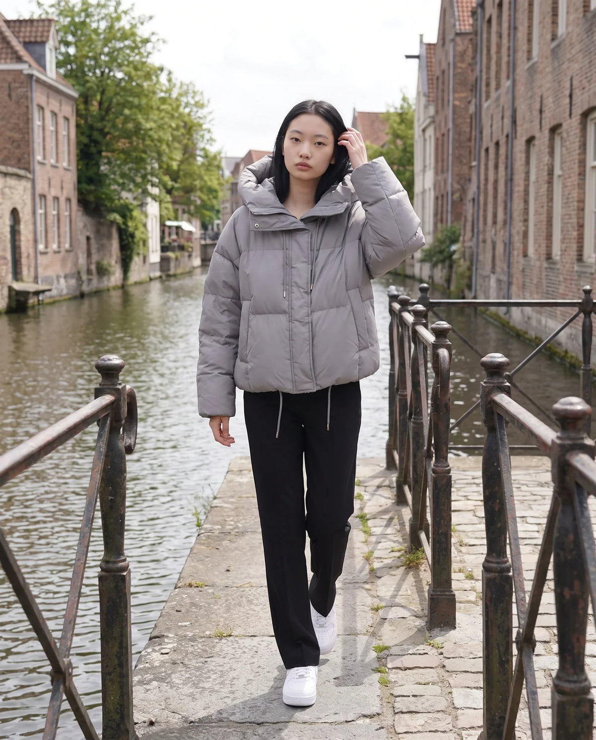 Cropped Hooded Puffer Jacket