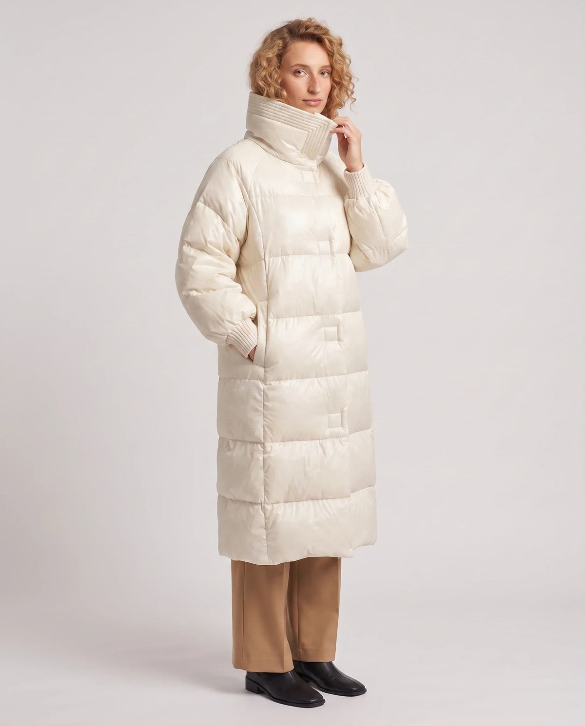 Extra-Long Puffer Jacket with Large Square Collar