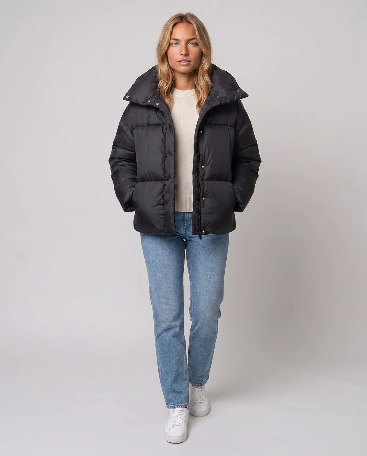 Short Oversized Puffer Jacket with Large Collar