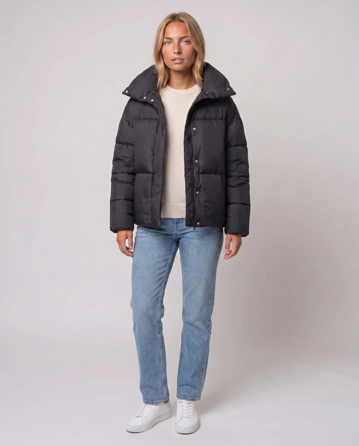 Short Oversized Puffer Jacket with Large Collar
