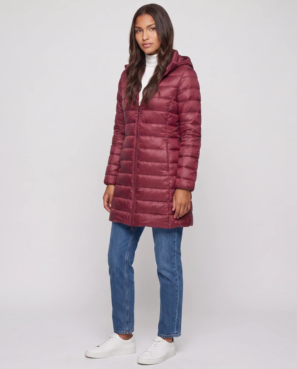 Lightweight Fitted Puffer Jacket with Detachable Hood