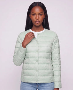 Lightweight Puffer Jacket with Convertible Collar