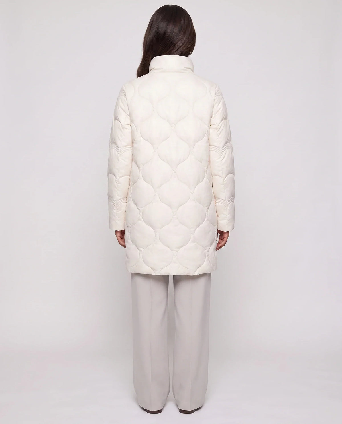 Lightweight Mid-Length Puffer Jacket with Wave Quilting