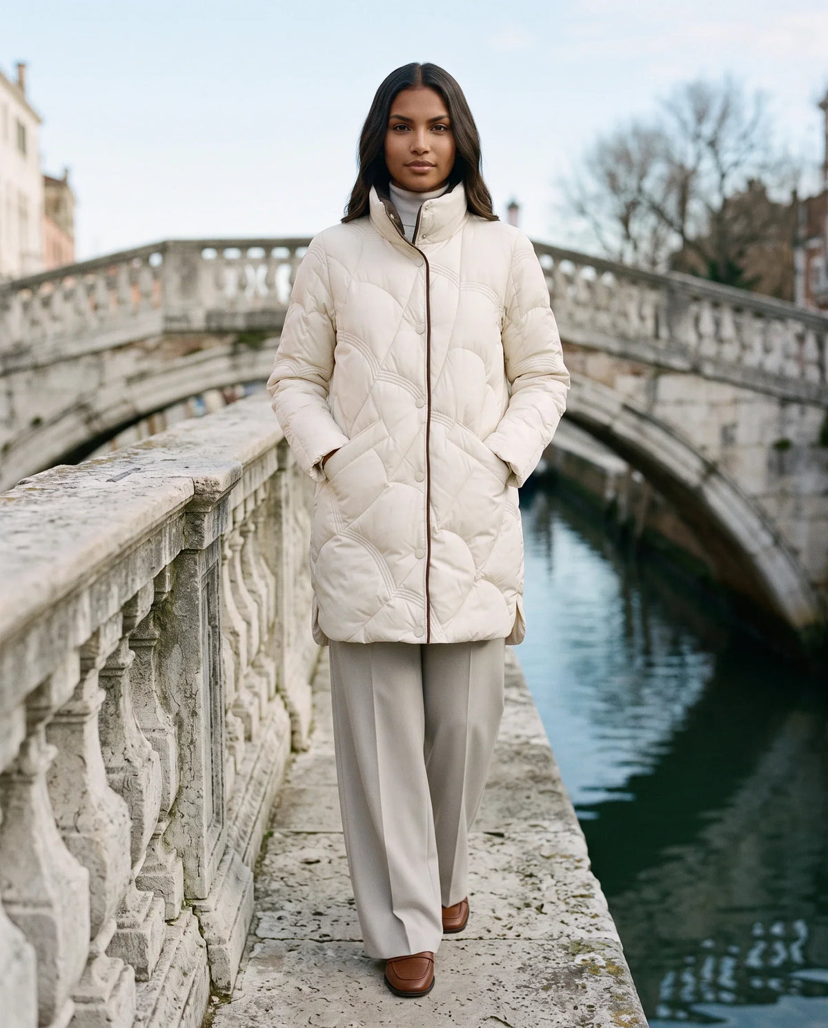 Lightweight Mid-Length Puffer Jacket with Wave Quilting