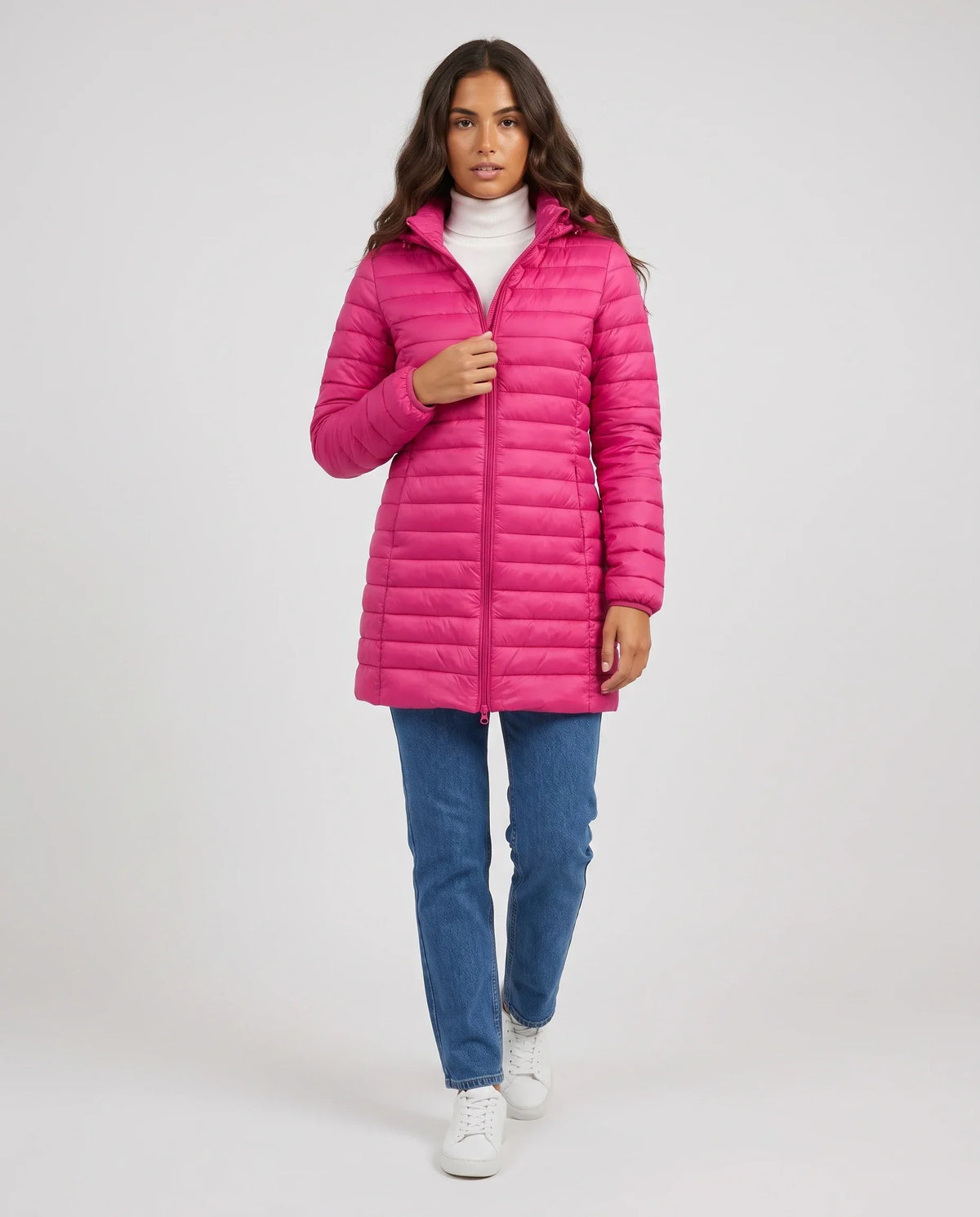 Lightweight Fitted Puffer Jacket with Detachable Hood