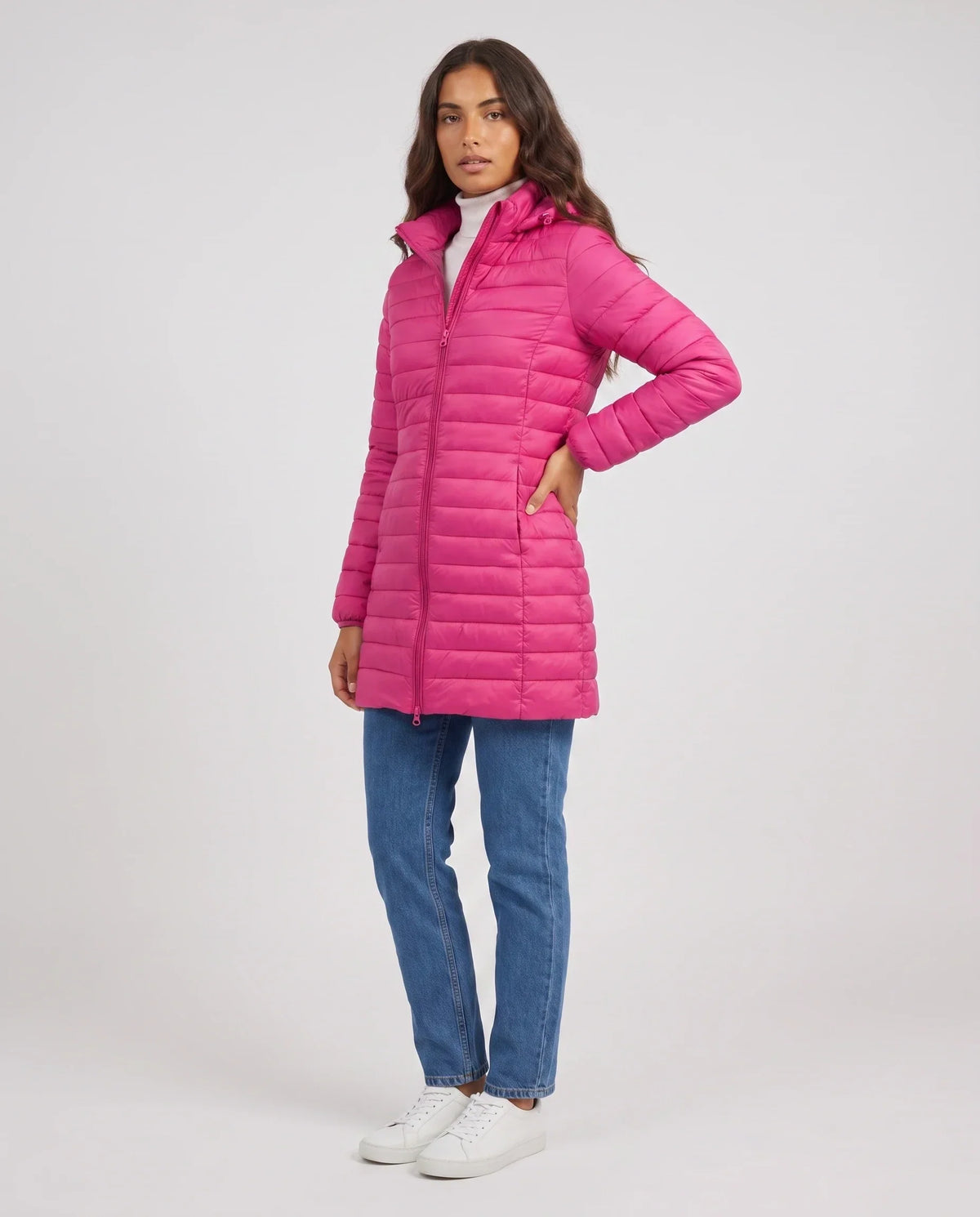 Lightweight Fitted Puffer Jacket with Detachable Hood