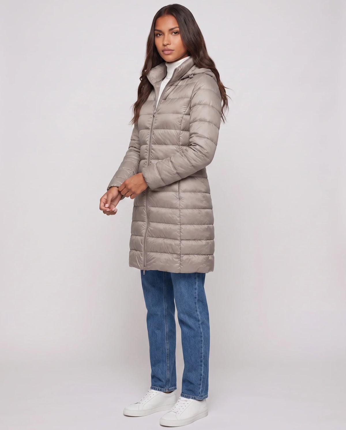 Lightweight Fitted Puffer Jacket with Detachable Hood