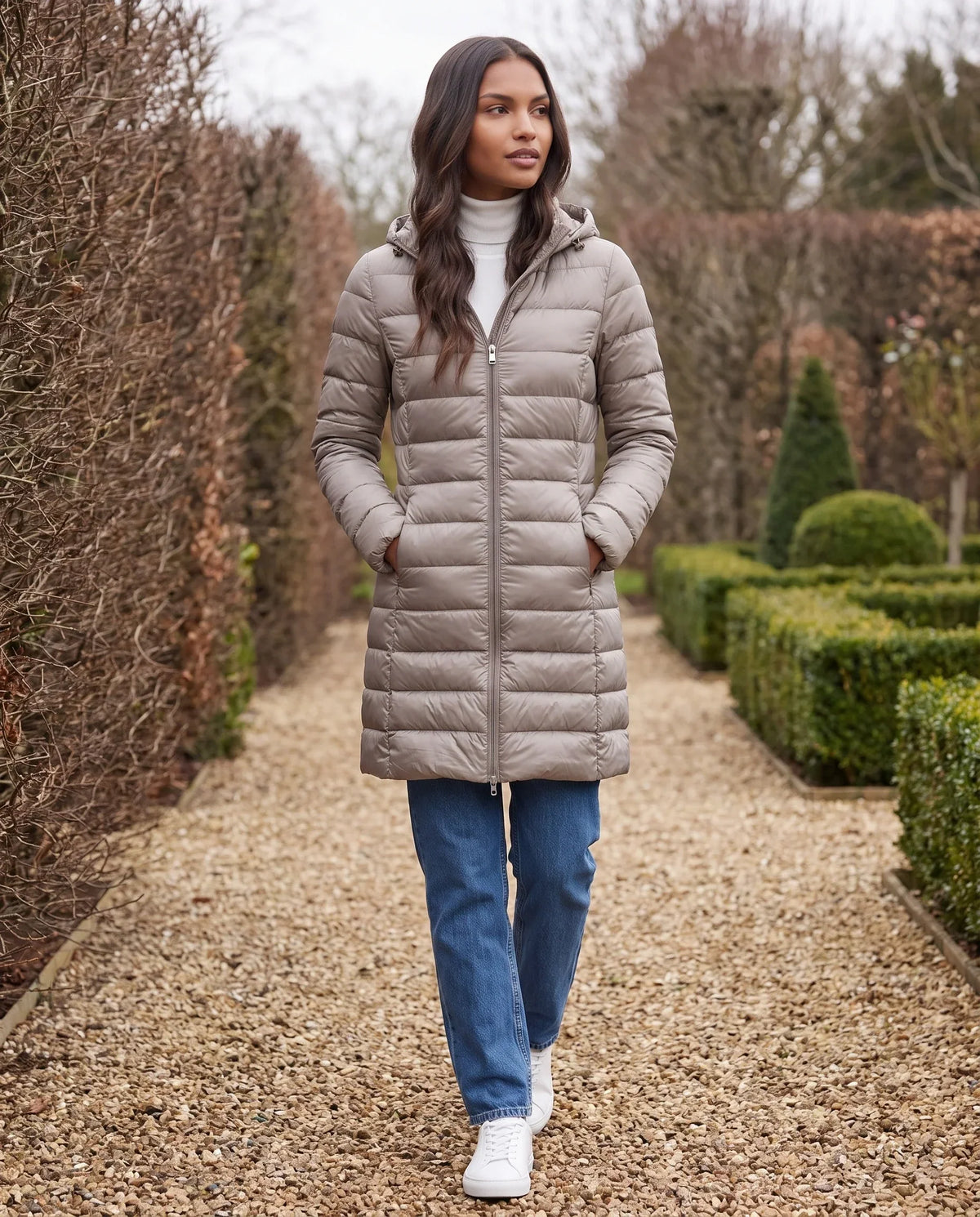 Lightweight Fitted Puffer Jacket with Detachable Hood