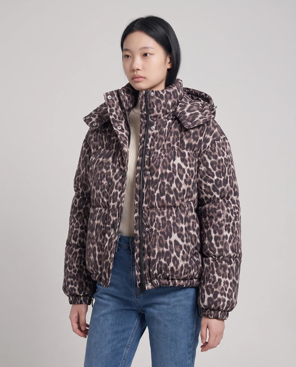 Short Oversized Leopard Puffer Jacket with Detachable Hood