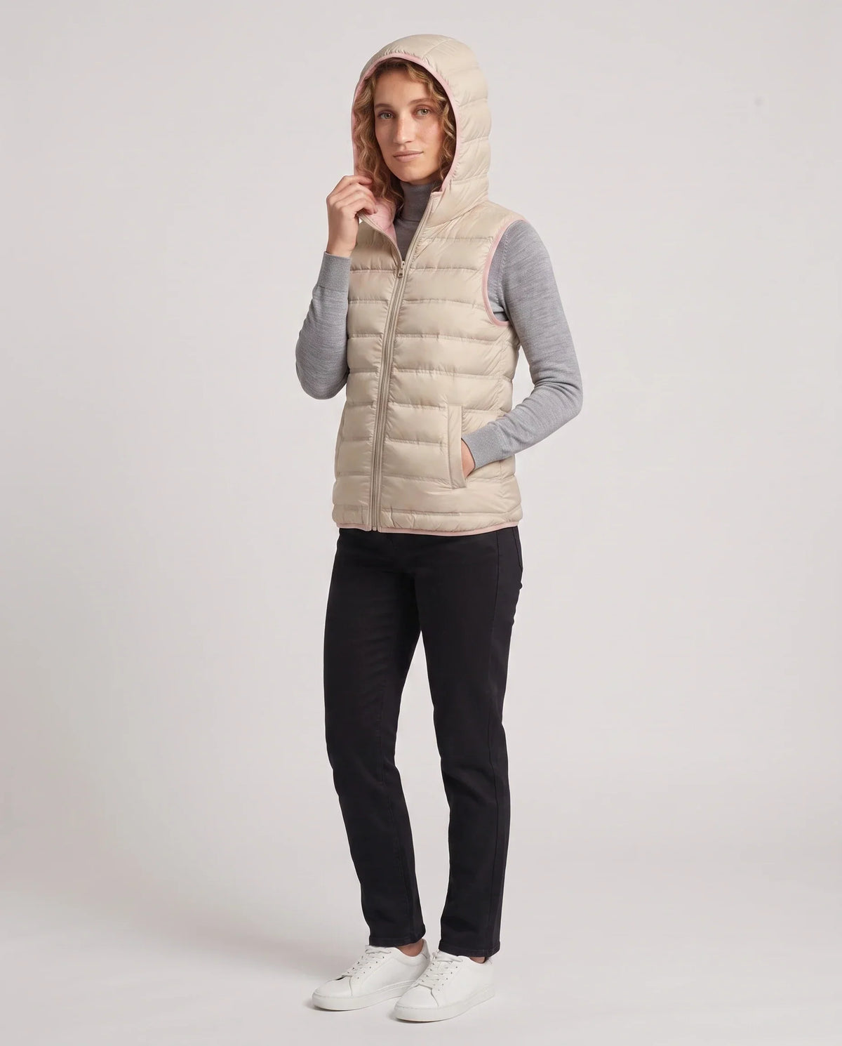 Lightweight Puffer Gilet with Contrast Lining