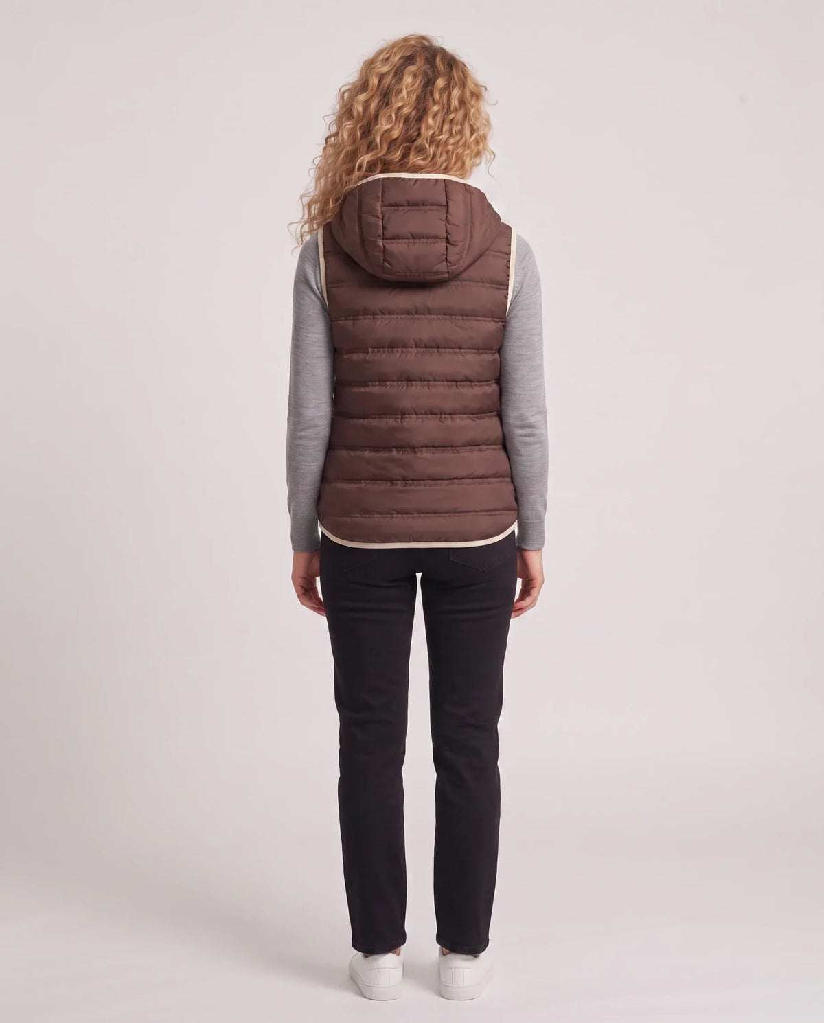 Lightweight Puffer Gilet with Contrast Lining