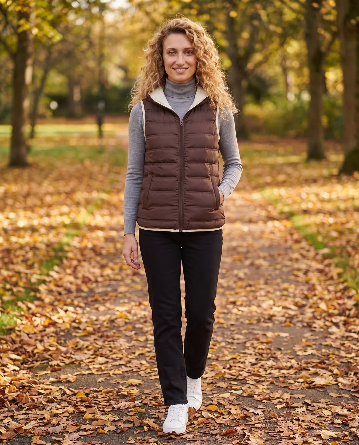 Lightweight Puffer Gilet with Contrast Lining