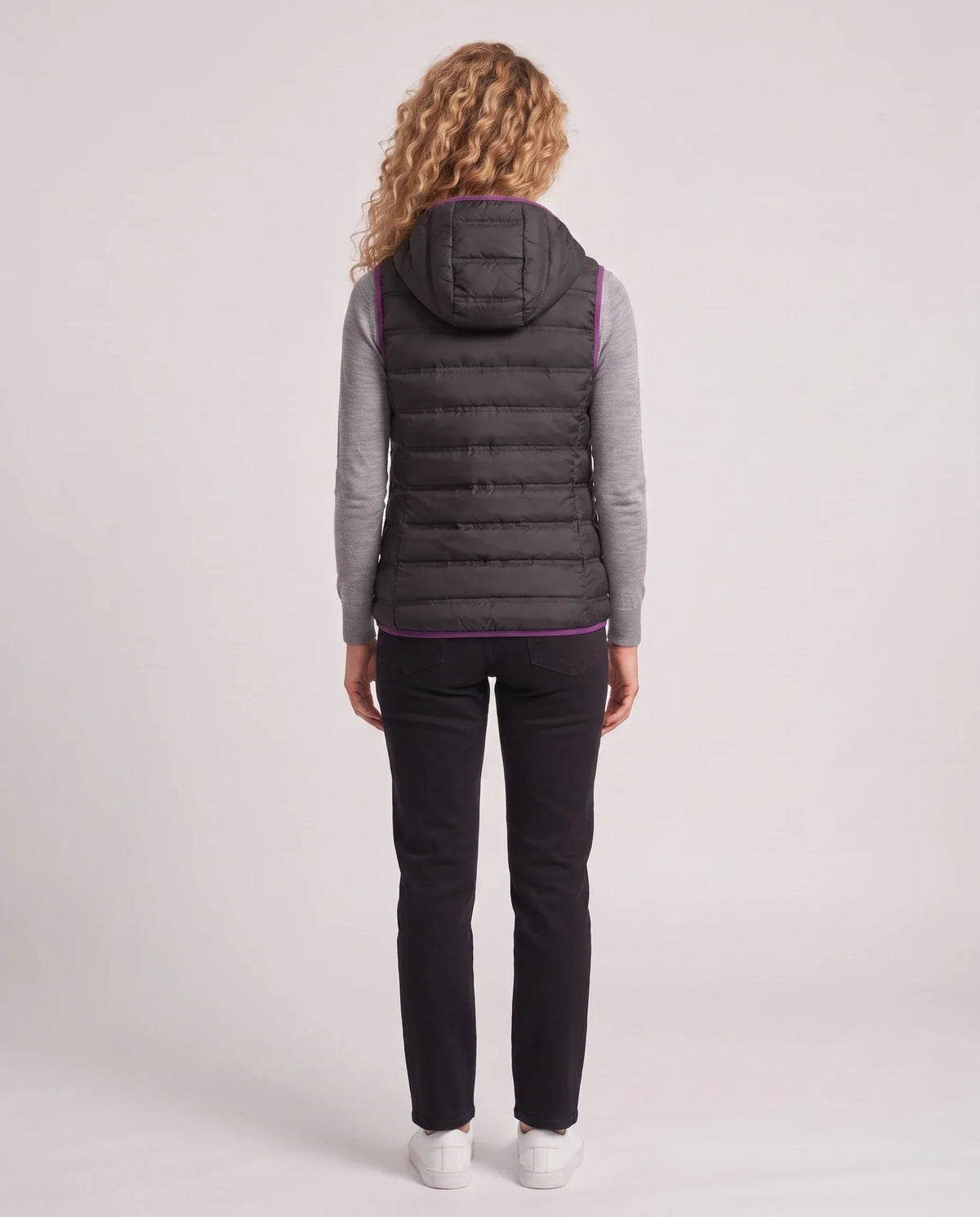 Lightweight Puffer Gilet with Contrast Lining