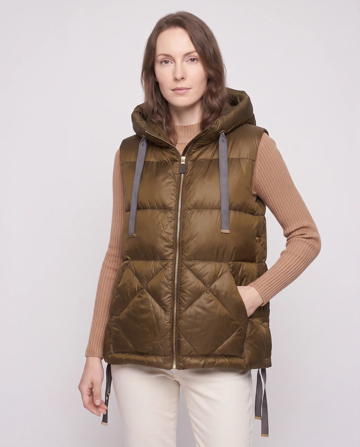 Quilted Puffer Gilet with Hood and Large Pockets