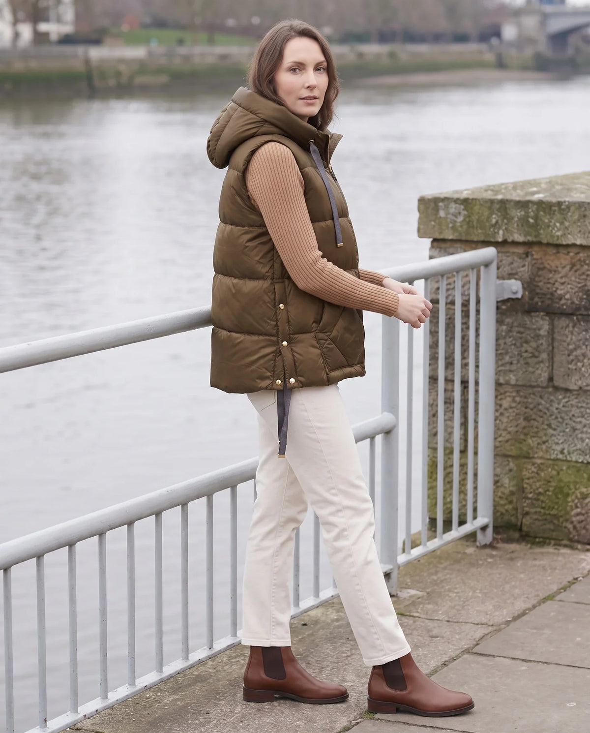 Quilted Puffer Gilet with Hood and Large Pockets