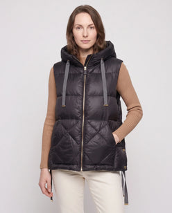 Quilted Puffer Gilet with Hood and Large Pockets