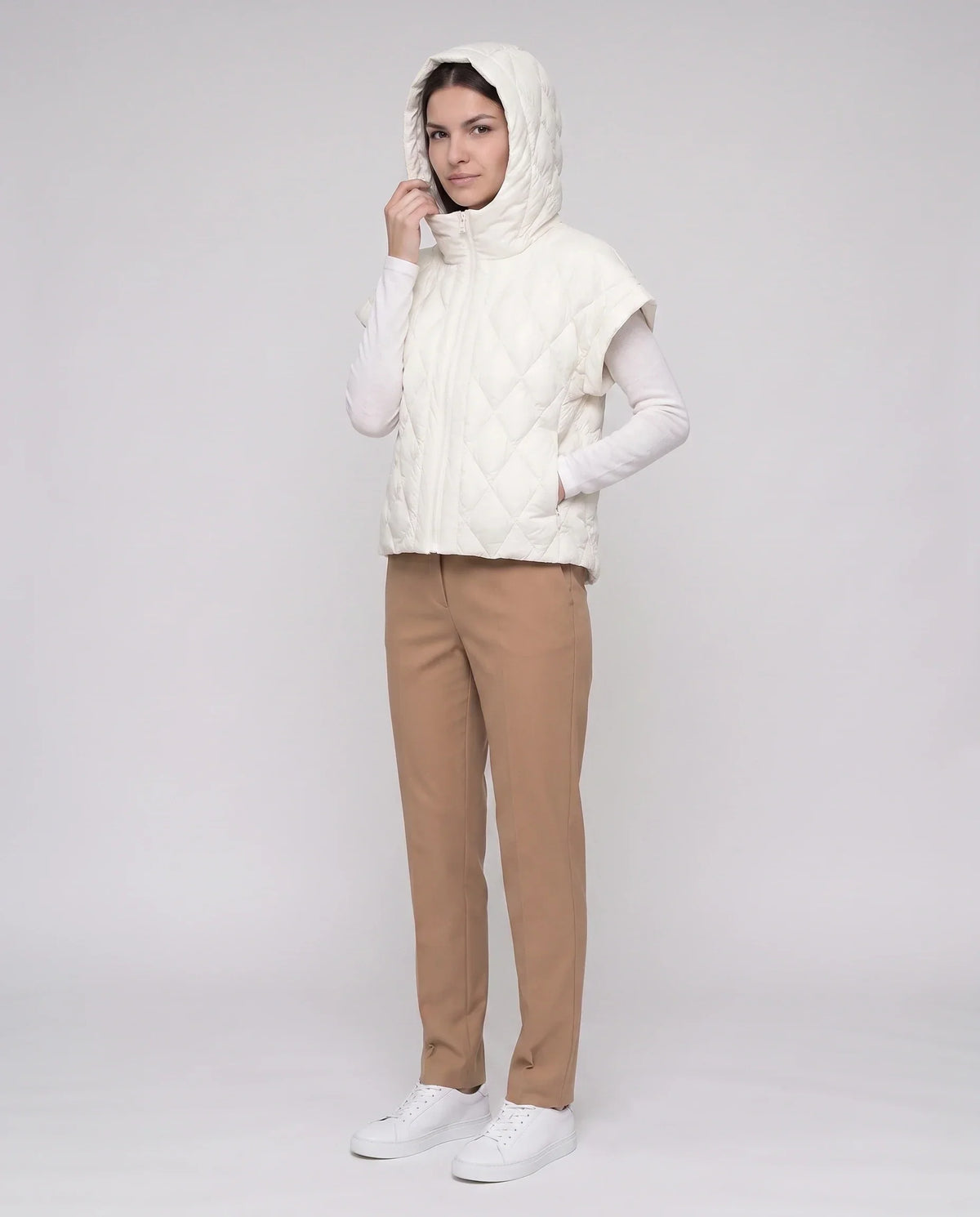 Short Quilted Hooded Puffer Gilet