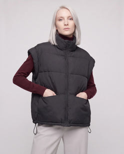 Short Quilted Puffer Gilet with Patch Pockets